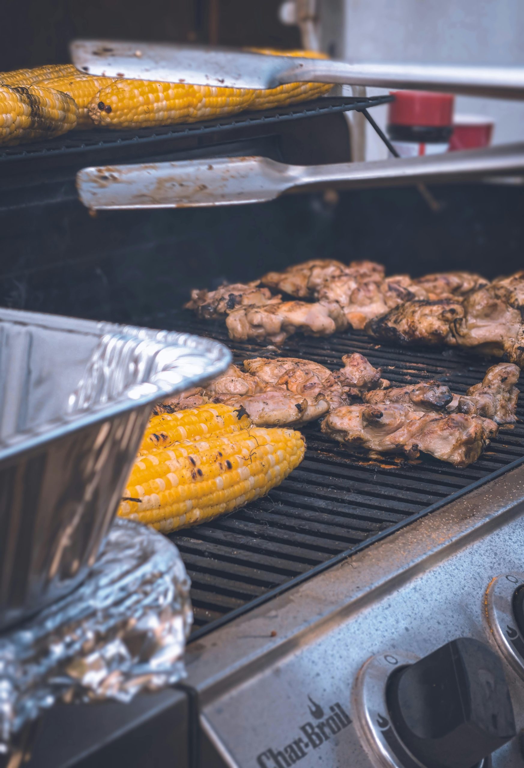 Équipement plancha versus barbecue