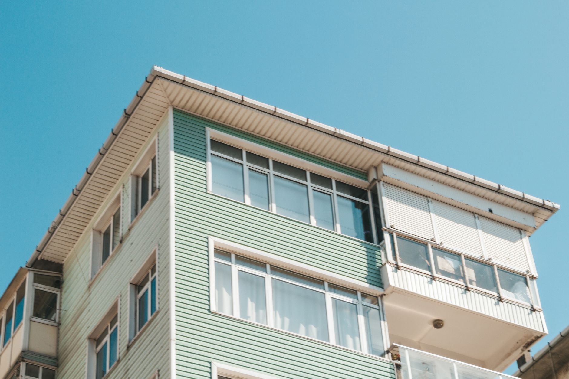 Façade d’immeuble résidentiel moderne