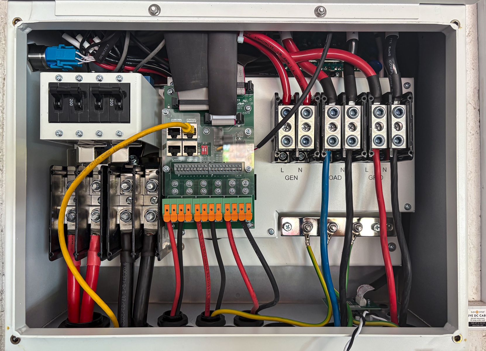 Vue intérieure d un tableau de circuits électriques
